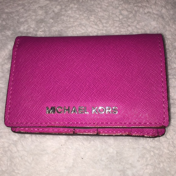 michael kors wallet fuchsia